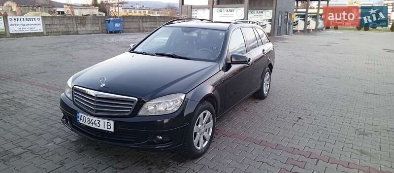Универсал Mercedes-Benz C-Class 2009 в Мукачево