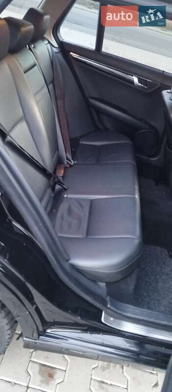 Универсал Mercedes-Benz C-Class 2009 в Мукачево