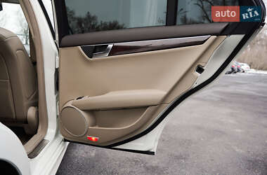 Седан Mercedes-Benz C-Class 2012 в 