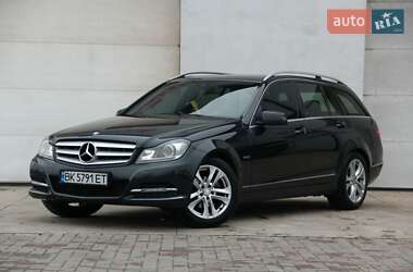 Універсал Mercedes-Benz C-Class 2012 в Сарнах