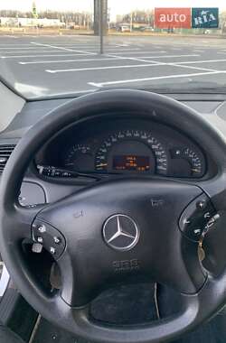 Седан Mercedes-Benz C-Class 2000 в 