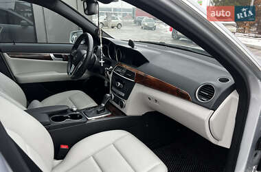 Седан Mercedes-Benz C-Class 2013 в Львове