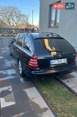 Универсал Mercedes-Benz C-Class 2005 в 