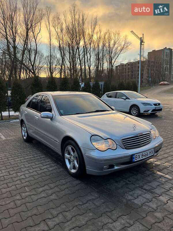 Седан Mercedes-Benz C-Class 2003 в Хмельницком