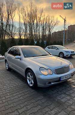 Седан Mercedes-Benz C-Class 2003 в 