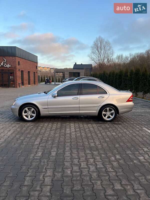 Седан Mercedes-Benz C-Class 2003 в Хмельницком