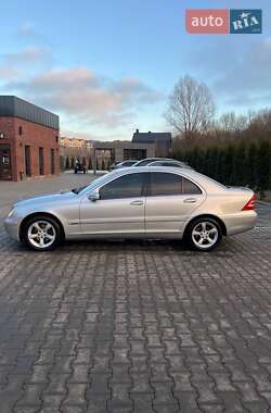 Седан Mercedes-Benz C-Class 2003 в 