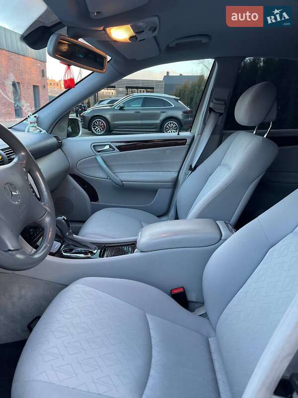 Седан Mercedes-Benz C-Class 2003 в Хмельницком