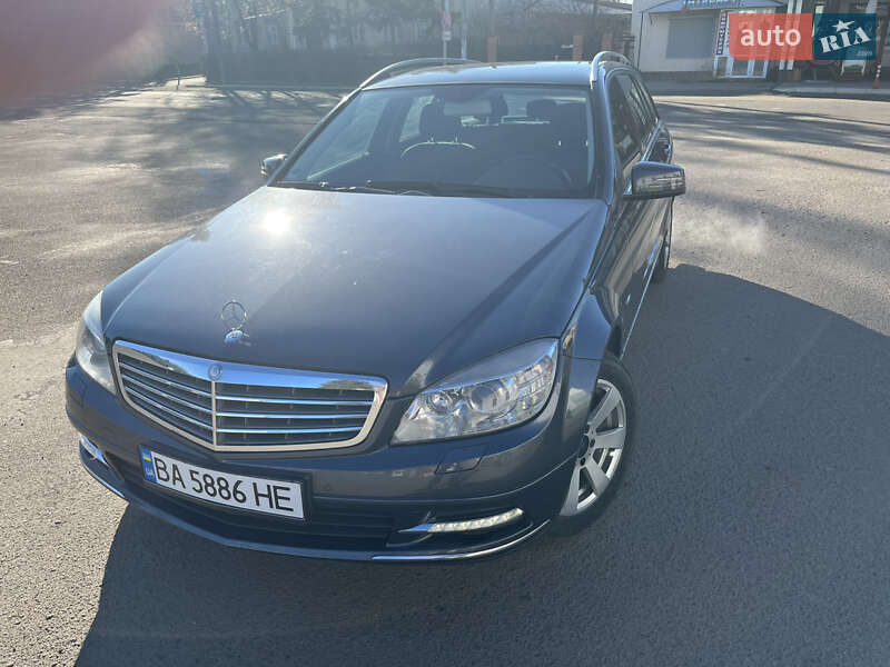Универсал Mercedes-Benz C-Class 2010 в Гайвороне
