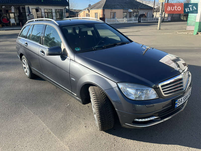Универсал Mercedes-Benz C-Class 2010 в Гайвороне
