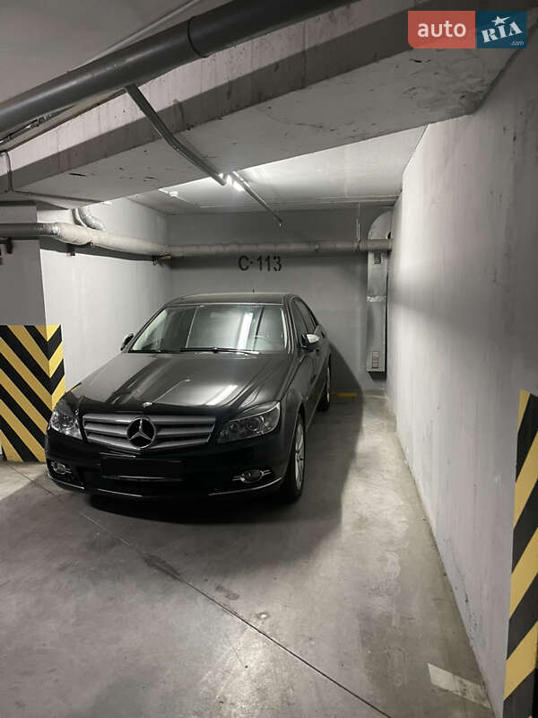 Седан Mercedes-Benz C-Class 2007 в Києві