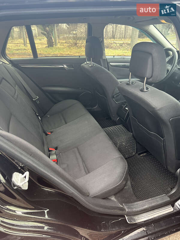 Универсал Mercedes-Benz C-Class 2010 в Рожнятове