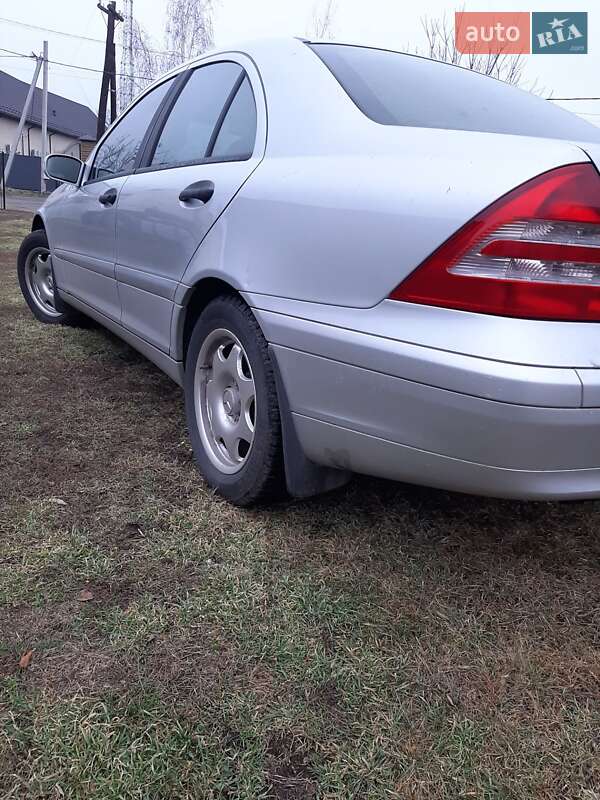 Седан Mercedes-Benz C-Class 2004 в Первомайську
