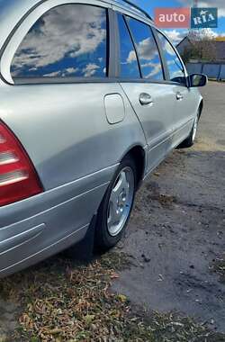 Универсал Mercedes-Benz C-Class 2002 в 