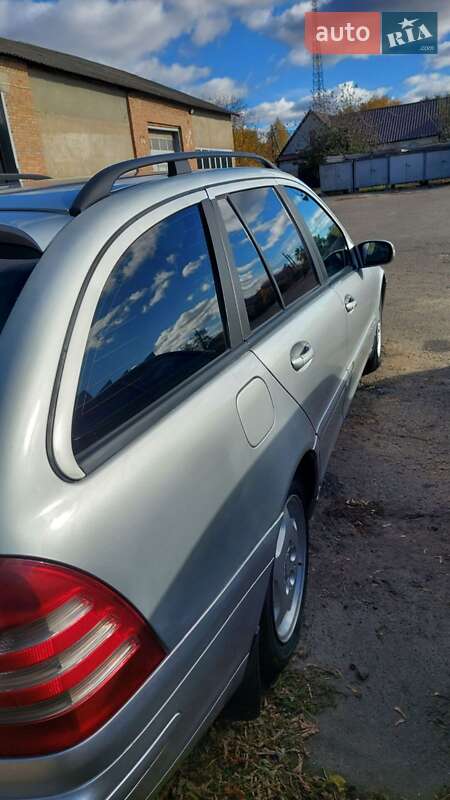 Универсал Mercedes-Benz C-Class 2002 в Лохвице