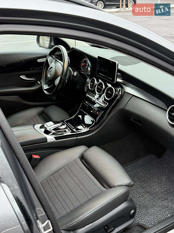Універсал Mercedes-Benz C-Class 2016 в Тернополі