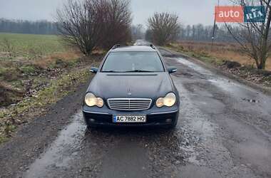 Універсал Mercedes-Benz C-Class 2002 в Дерно