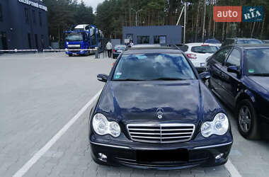 Універсал Mercedes-Benz C-Class 2004 в Львові