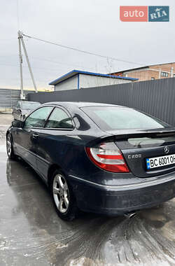 Купе Mercedes-Benz C-Class 2004 в Львові