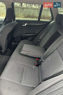 Универсал Mercedes-Benz C-Class 2011 в 
