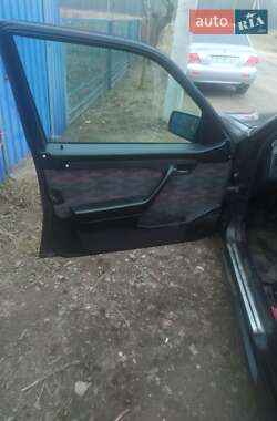 Седан Mercedes-Benz C-Class 1993 в 