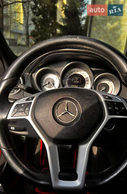 Седан Mercedes-Benz C-Class 2011 в 