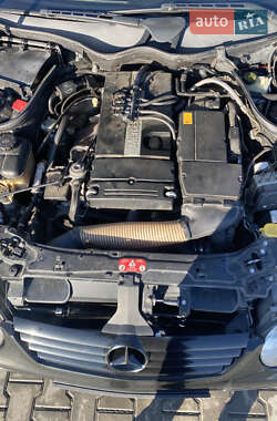 Купе Mercedes-Benz C-Class 2003 в 