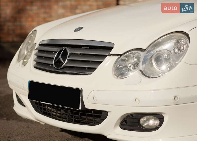 Купе Mercedes-Benz C-Class 2004 в Мукачевому