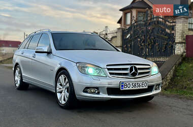 Универсал Mercedes-Benz C-Class 2010 в Тернополе