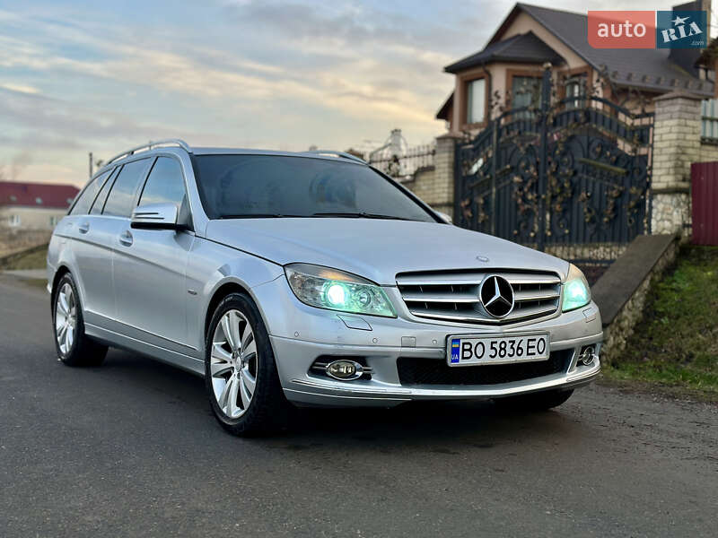 Універсал Mercedes-Benz C-Class 2010 в Тернополі