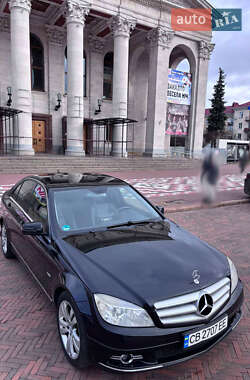 Седан Mercedes-Benz C-Class 2010 в Чернигове