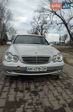 Седан Mercedes-Benz C-Class 2003 в Коростене