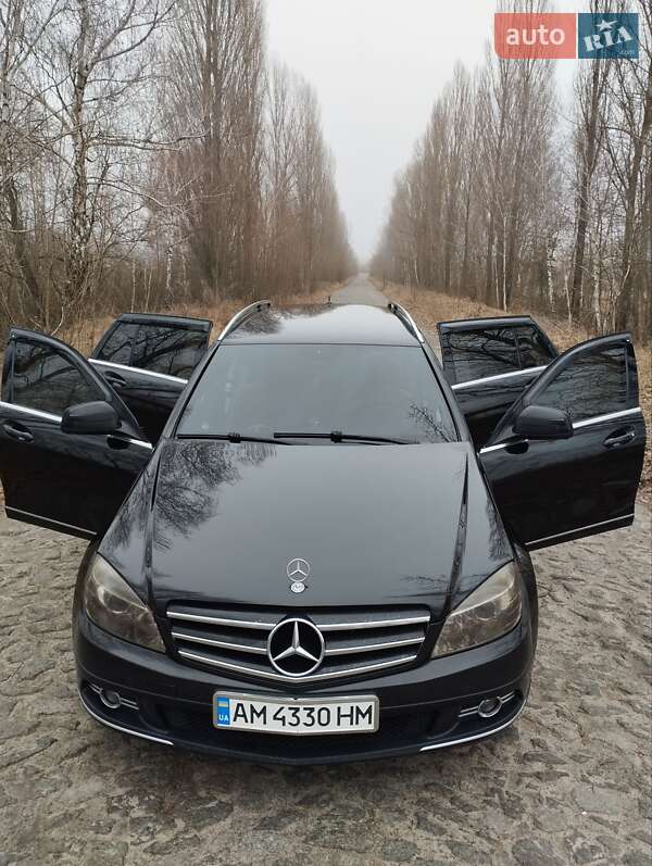 Універсал Mercedes-Benz C-Class 2008 в 