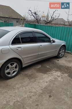 Седан Mercedes-Benz C-Class 2001 в 