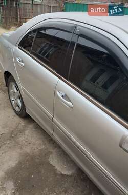 Седан Mercedes-Benz C-Class 2001 в 