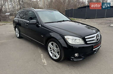 Универсал Mercedes-Benz C-Class 2010 в 