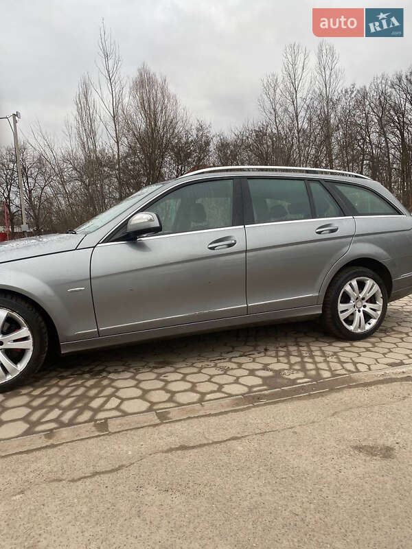 Універсал Mercedes-Benz C-Class 2008 в Гнівані