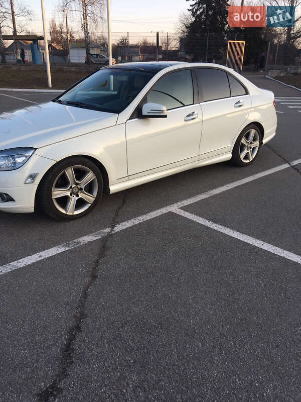 Седан Mercedes-Benz C-Class 2010 в Житомире фото 7 Седан Mercedes-Benz C-Class 2010 в Житомире