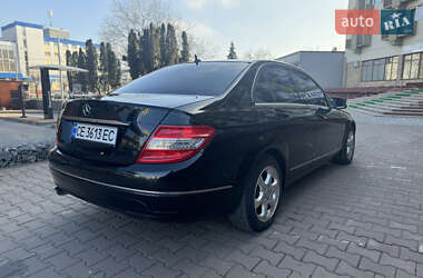 Седан Mercedes-Benz C-Class 2010 в Черновцах