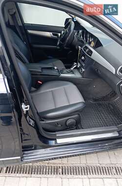 Универсал Mercedes-Benz C-Class 2012 в 