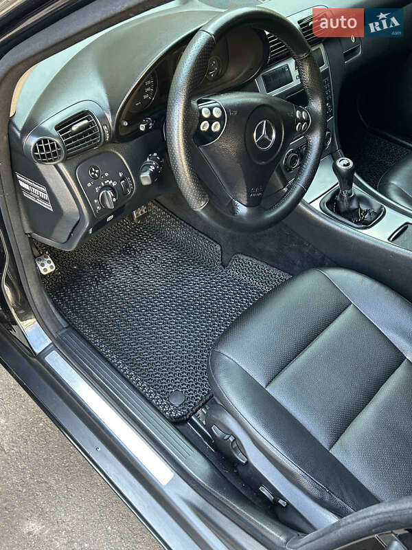 Универсал Mercedes-Benz C-Class 2006 в Одессе