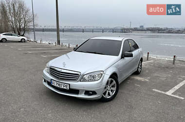 Седан Mercedes-Benz C-Class 2010 в Києві