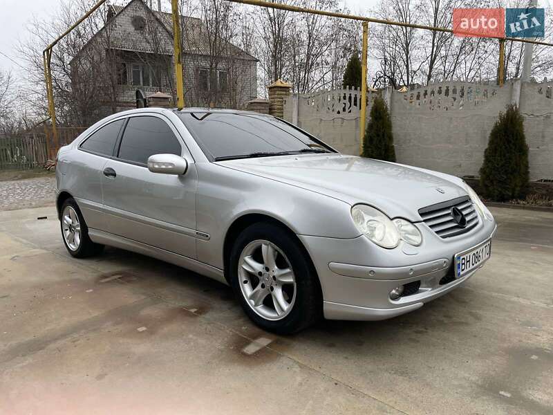 Купе Mercedes-Benz C-Class 2003 в Первомайске