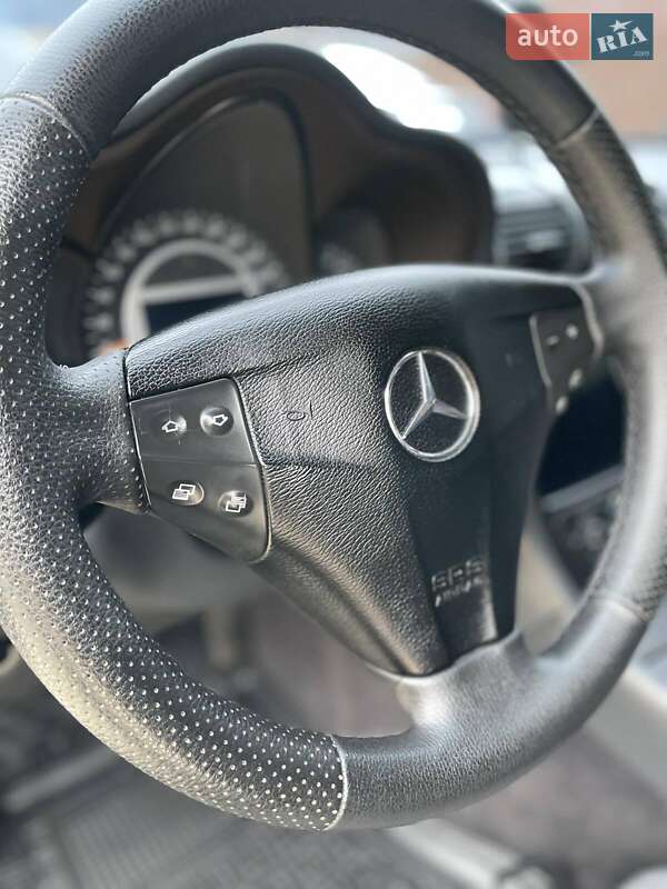 Купе Mercedes-Benz C-Class 2003 в Первомайске