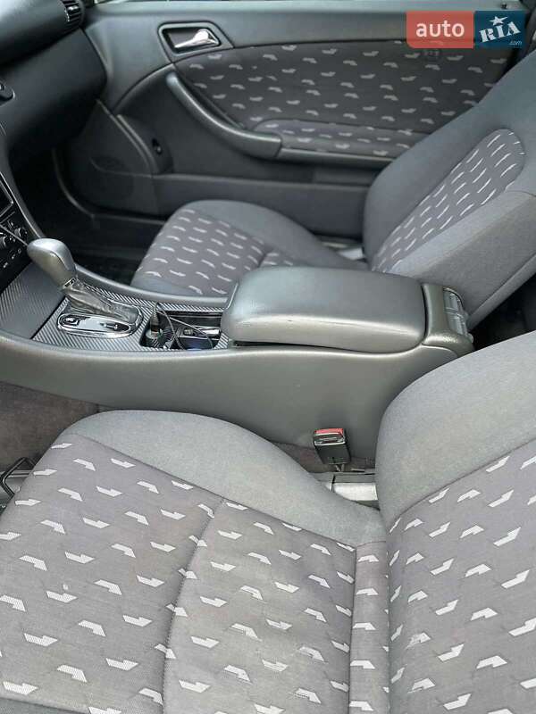 Купе Mercedes-Benz C-Class 2003 в Первомайске