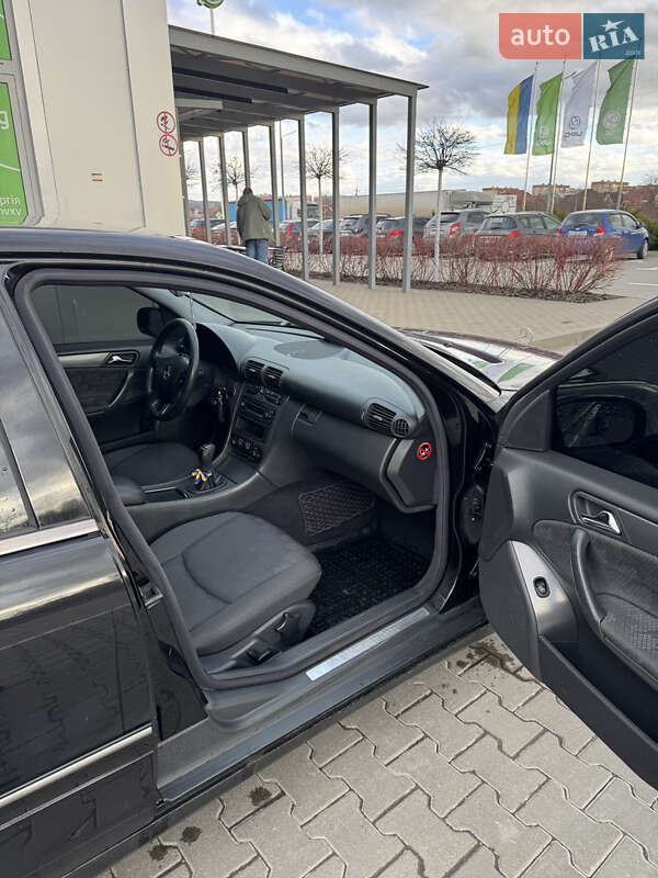Седан Mercedes-Benz C-Class 2003 в Мукачево