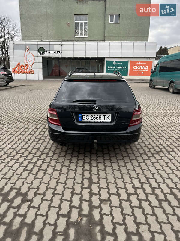 Универсал Mercedes-Benz C-Class 2008 в Львове