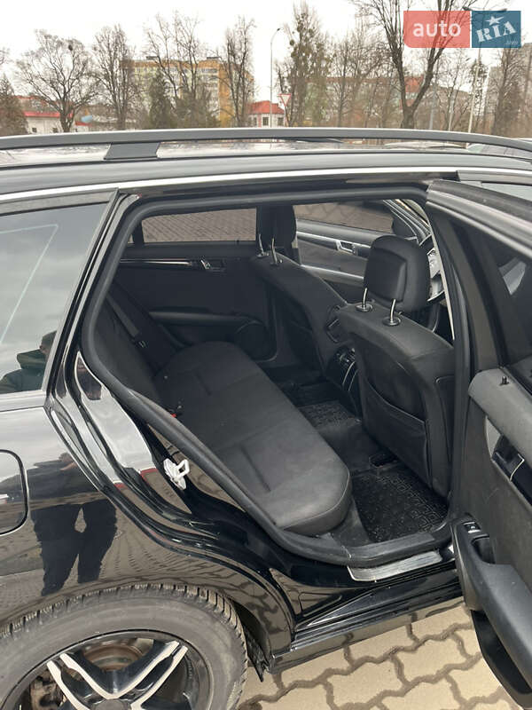 Универсал Mercedes-Benz C-Class 2008 в Львове
