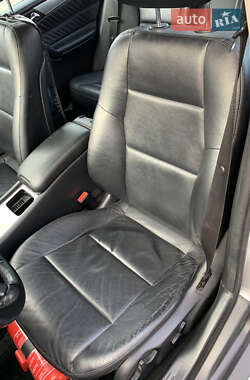 Седан Mercedes-Benz C-Class 2005 в 