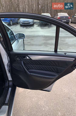 Седан Mercedes-Benz C-Class 2005 в 